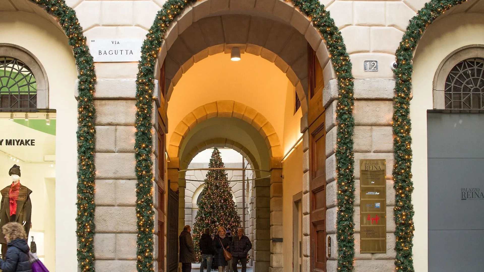 Aiello Rooms - San Babila Milan 2*,  Italy