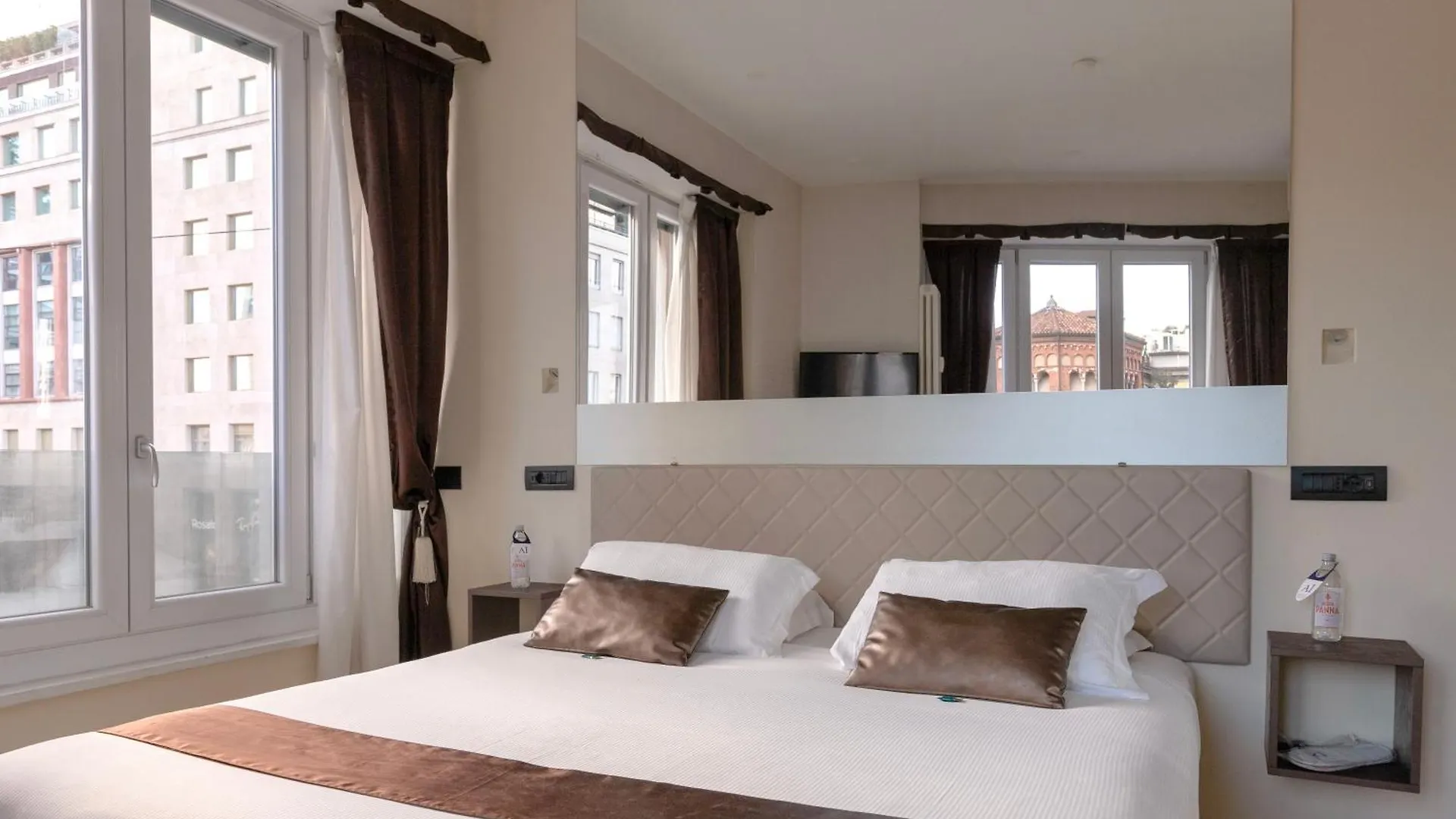 Aiello Rooms - San Babila Milan Italy